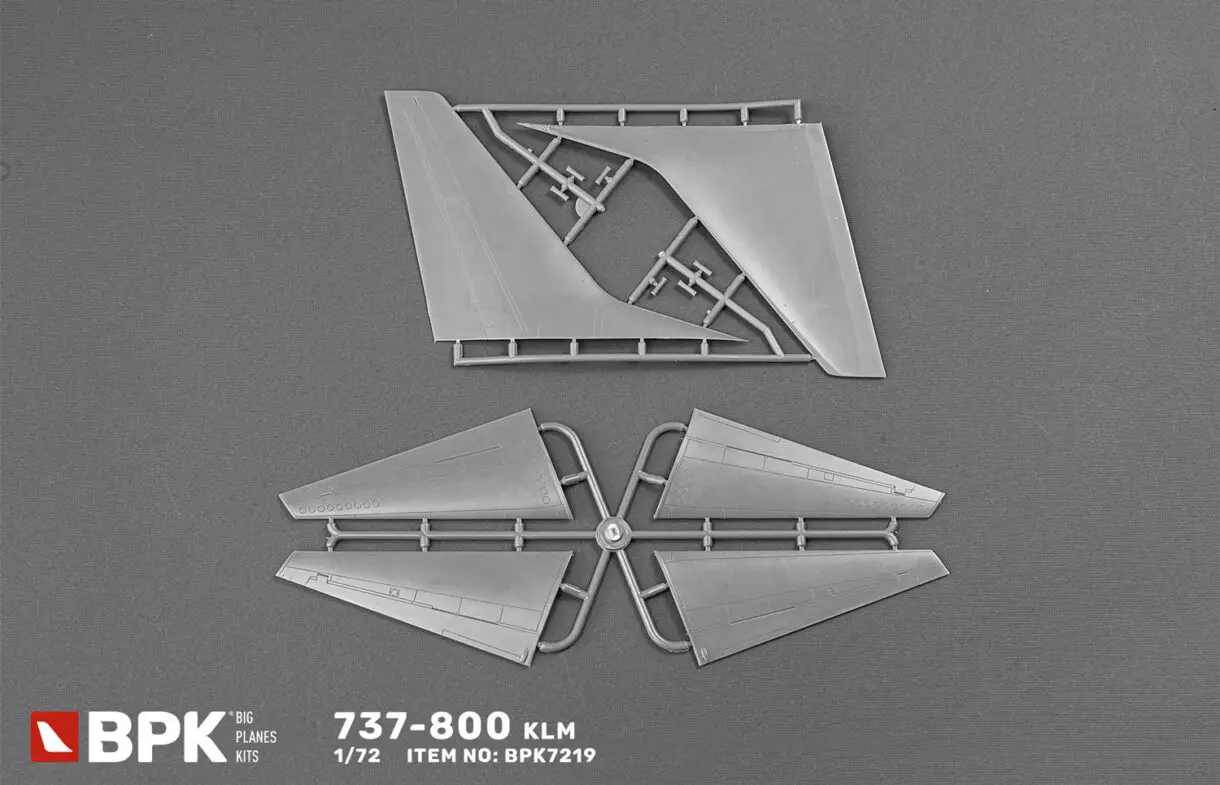 737-800 KLM 1/72 7219 - Image 7