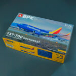 737-700 Southwest Plastic model kit (1/72)